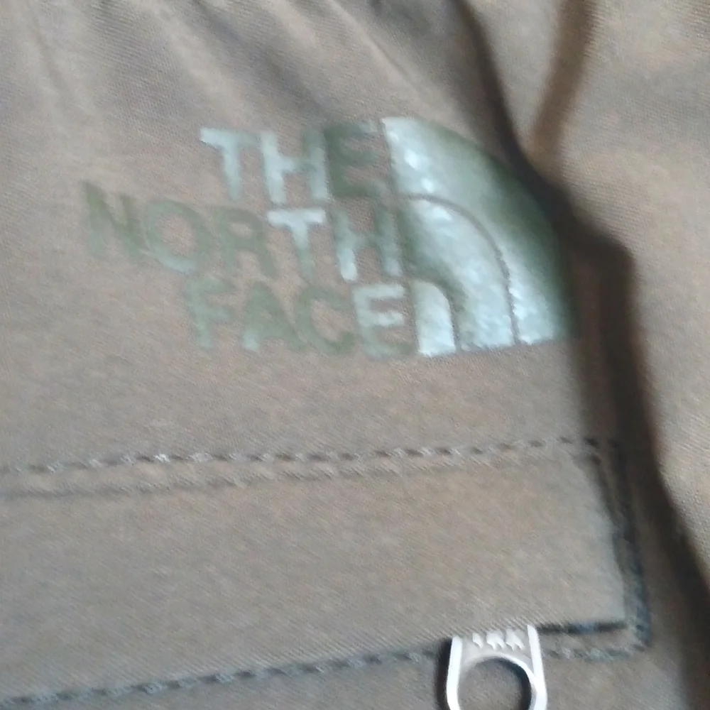 The North Face Pants Women L Olive Cargo Sustainability Streetwear Functionality